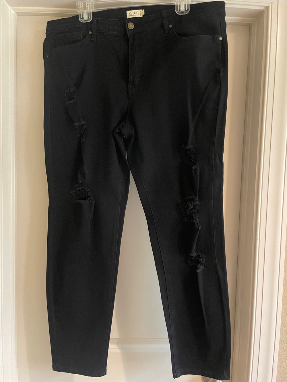 COCI Black Skinny Distressed Women’s Jeans